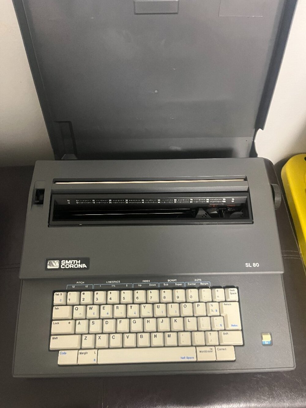 Vintage Smith Corona SL 80 Electric Portable Typewriter Model 5A w/ Cover WORKS!